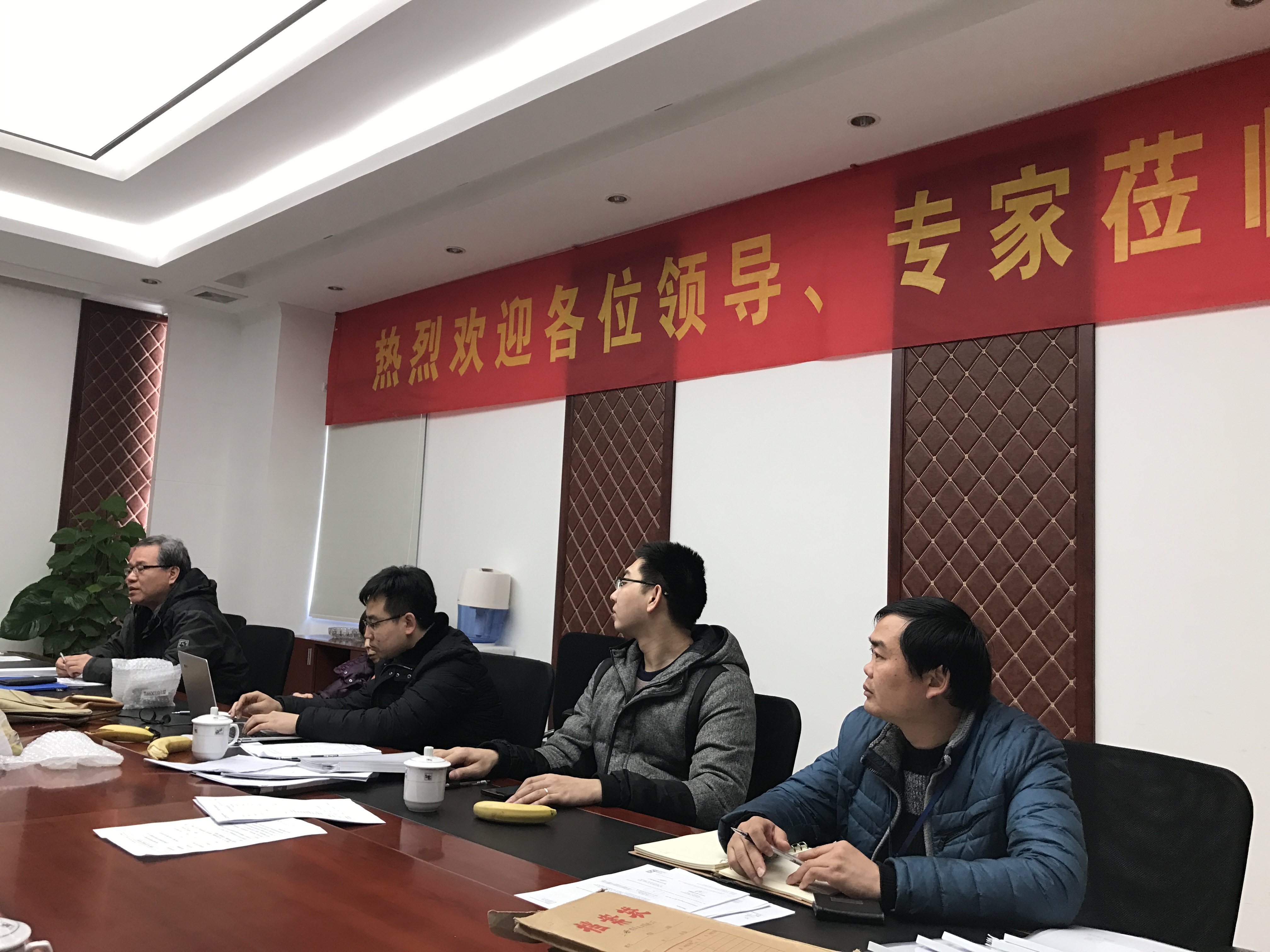 時(shí)速160公里動(dòng)力集中動(dòng)車(chē)組項目順利完成首件鑒定